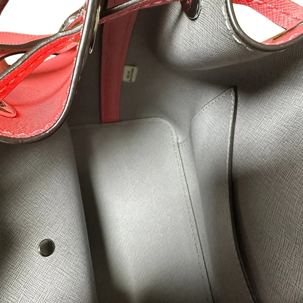 Michael Kors Saffiano Leather Bucket Bag Pink Crossbody Handbag‎